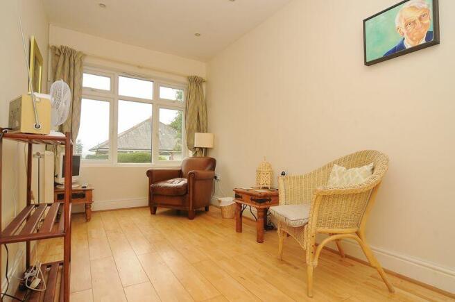Sitting Room/Bedroom
