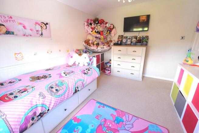 BEDROOM 2
