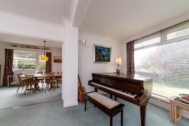 9 Manor Way (7 of 26