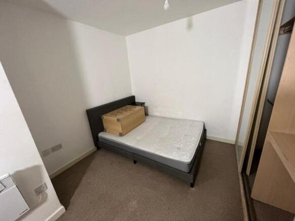 1 bed Apartment to rent Image 5