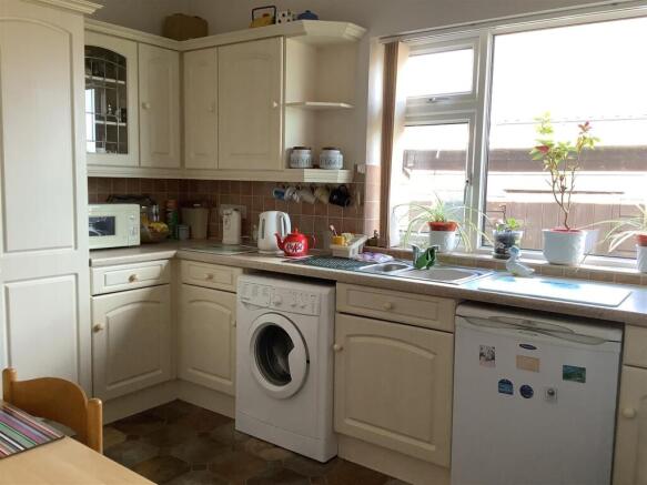 2 bed Terraced Bungalow for sale Image 8