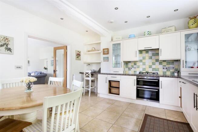 High Trees Cottage kitchen.jpg