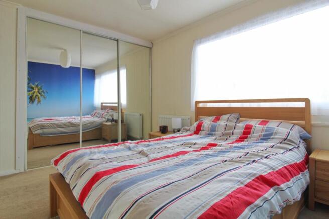 Bed 1b EH.jpg