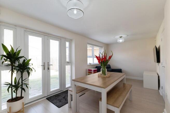 4 bed Detached for sale Image 7