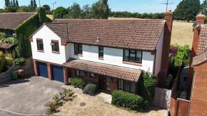 15, Mayalls Close, Tirley, Gloucester GL19 4HW