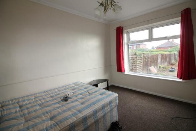 3 bed House to rent Image 6