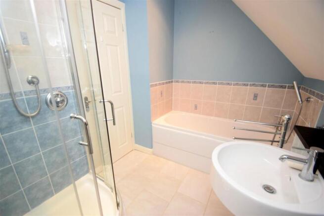 Bathroom 1st floor