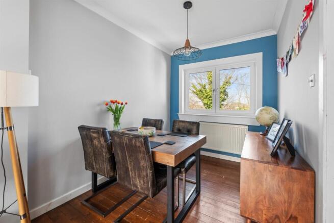 Crosslees Drive, Thornliebank photo 4