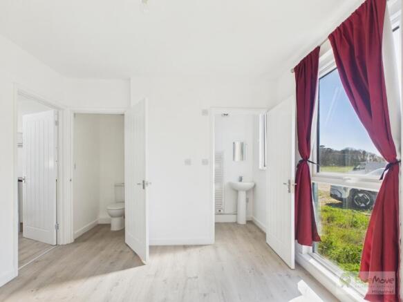 CAM03603G0-PR0067-STILL006