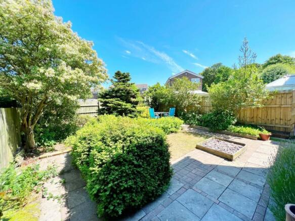 Garden 2.jpg