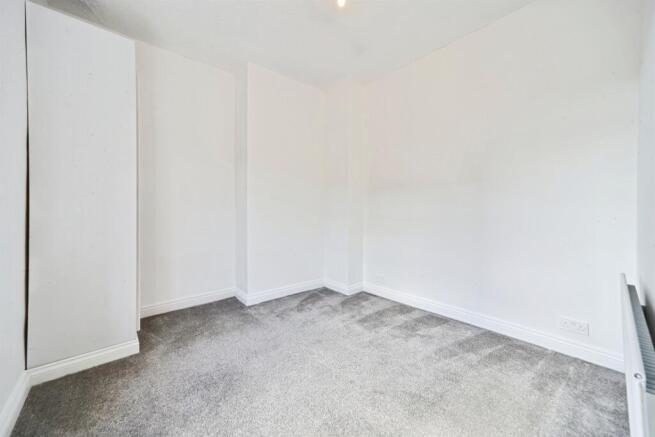 2 bed Terraced for sale Image 11
