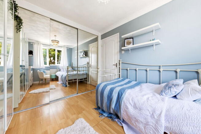 3 bed Semi-Detached for sale Image 11