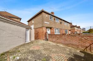 14, Graham Avenue, Upton, Pontefract WF9 1EL