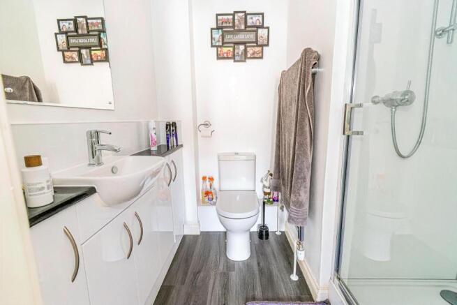 Ensuite