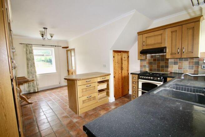 Kitchen/breakf...