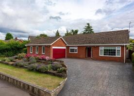 Heatherglades, The Firsway, Stafford ST19 9AU