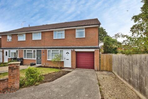 Burroughes Avenue, Yeovil