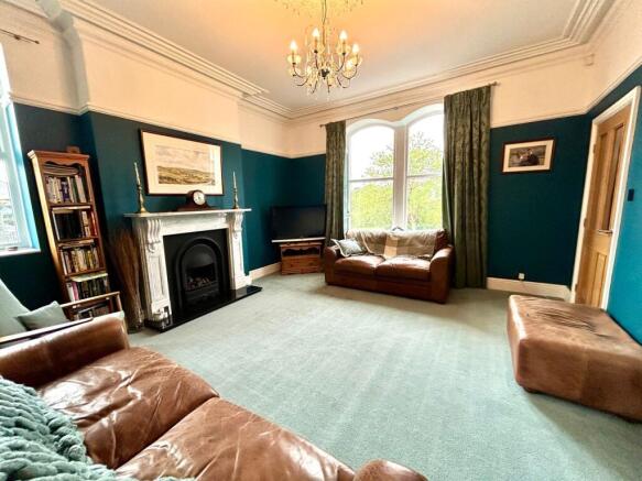 4 bed Detached for sale Image 12