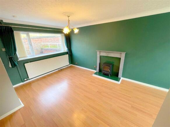 Lounge / dining room
