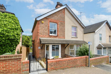 Totteridge Avenue, High Wycombe, Buckinghamshire, HP13