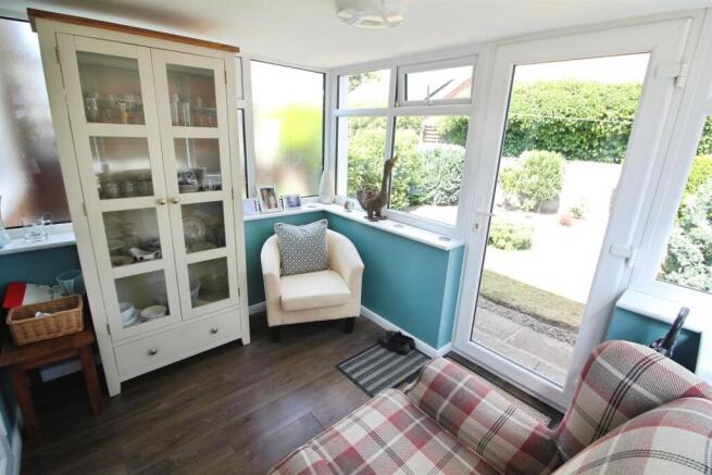2 bed Semi-Detached Bungalow for sale Image 4