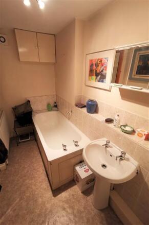 Ground Floor Bathroo