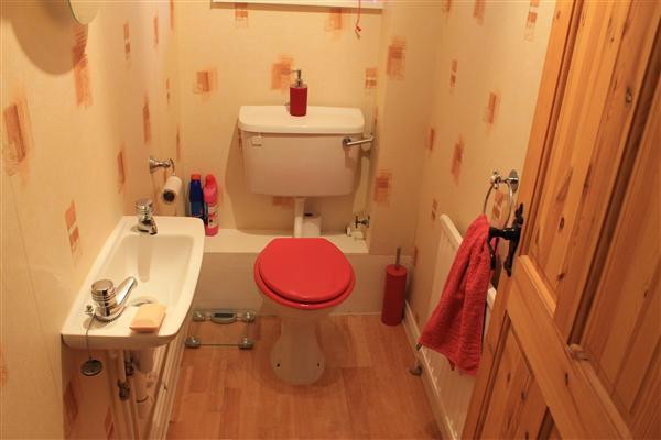 Cloakroom/WC