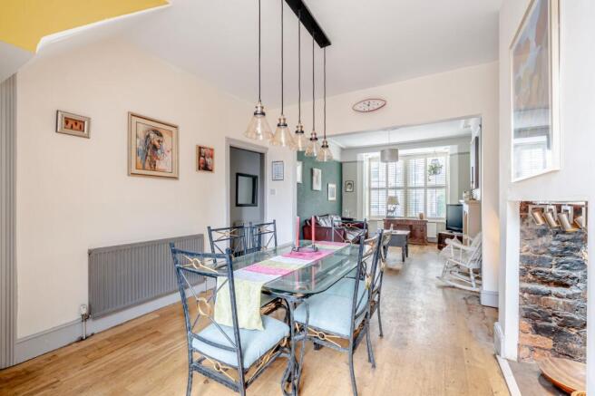 4 bed Terraced for sale Image 8