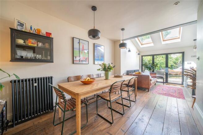 3 bed Semi-Detached for sale Image 4