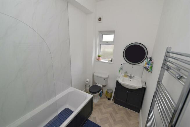 bath2.JPG