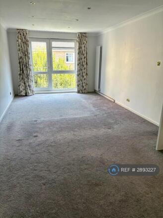 Large Lounge With Juliette Balcony