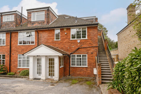 Draxmont Court, Draxmont, Wimbledon, SW19