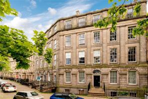 3f2, 23, Royal Crescent, Broughton, Edinburgh EH3 6QA