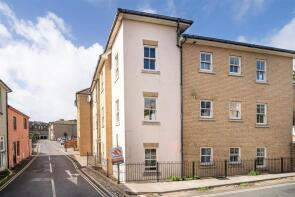 10, Clarendon Court, Pound Lane, Ventnor PO38 1HY
