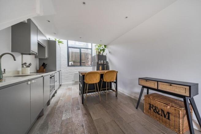 1417240-5-6995f54...