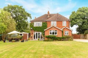 Millway, Winslow Road, Aylesbury HP22 4QB