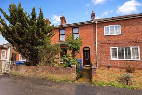 Holly Road, Aldershot, GU12