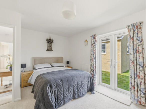 2 bed Detached Bungalow for sale Image 9