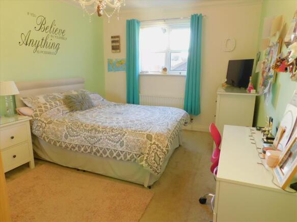 BEDROOM 2