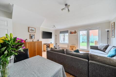 Baynton Road, Woking, Surrey, GU22