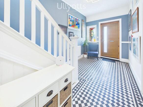 7 bed Semi-Detached for sale Image 4