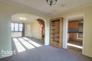 4, Shelbourne Close, Ipswich IP5 2FP