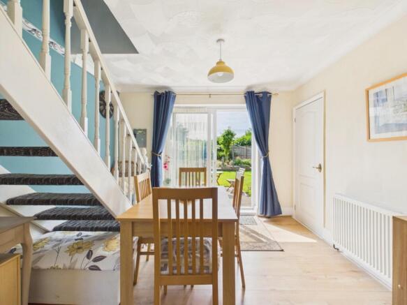 4 bed Semi-Detached Bungalow for sale Image 6