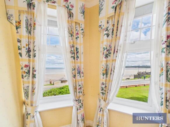 2 bed Flat for sale Image 10