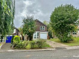 2, Balmoral Crescent, Farnham GU9 0DN