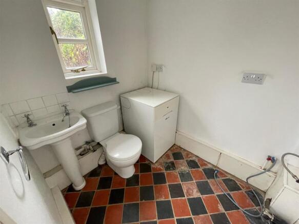 Cloakroom/Utility