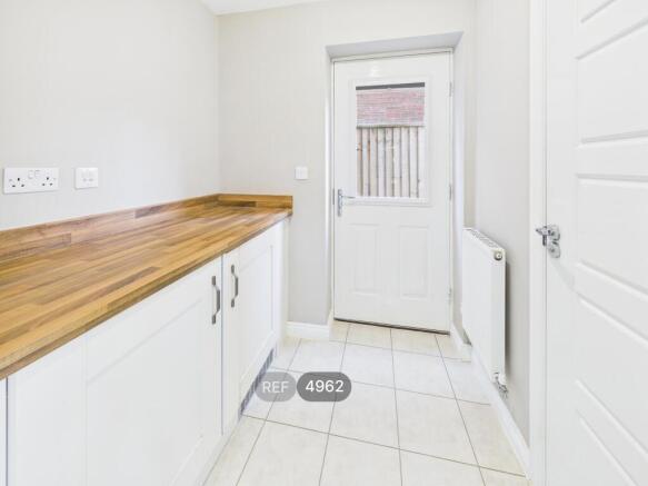 Kitchen / Dining Area