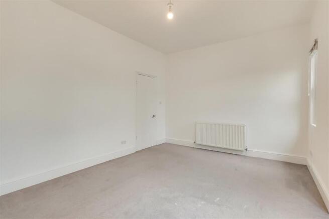 10_Main Bedroom-0.jpg