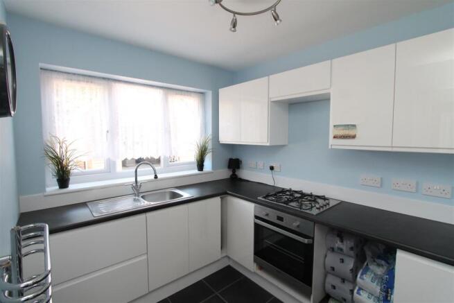 Guest Kitchen.JPG