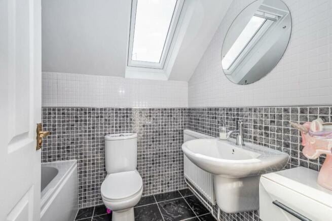 3 Hymers Close12.jpg